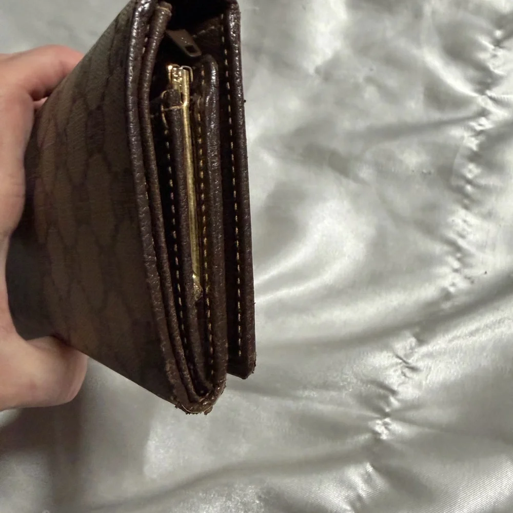 Gucci Beige Monogram Canvas Wallet with Brown Leather Accent - Picture 8 of 9